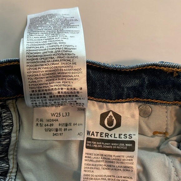 Levi’s Premium Denim Ribcage Boot High Rise Size 25 - Picture 13 of 16